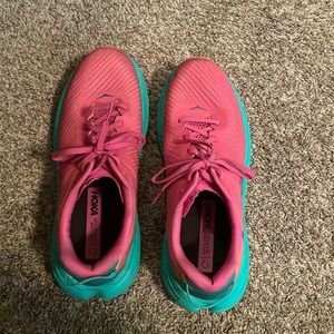 Hot pink Hoka Rincon 3s
